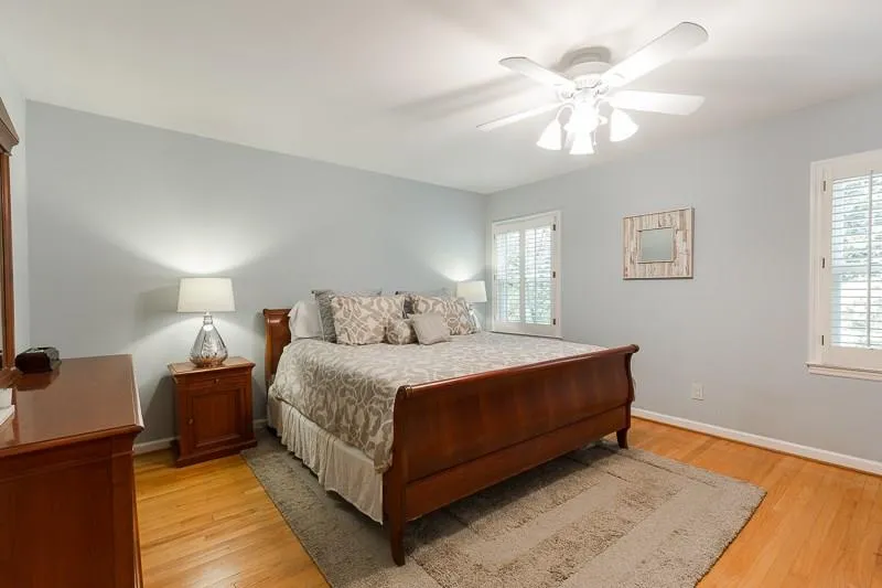 700 Starlight Lane, Atlanta, Georgia 30342, 3 Bedrooms Bedrooms, ,2 BathroomsBathrooms,Residential,Sold,700 Starlight Lane,6123623