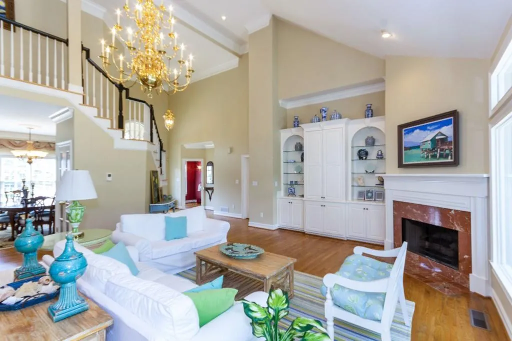 535 Fountain Oaks Way, Sandy Springs, Georgia 30342, 4 Bedrooms Bedrooms, ,3 BathroomsBathrooms,Residential,Sold,535 Fountain Oaks Way,6766009