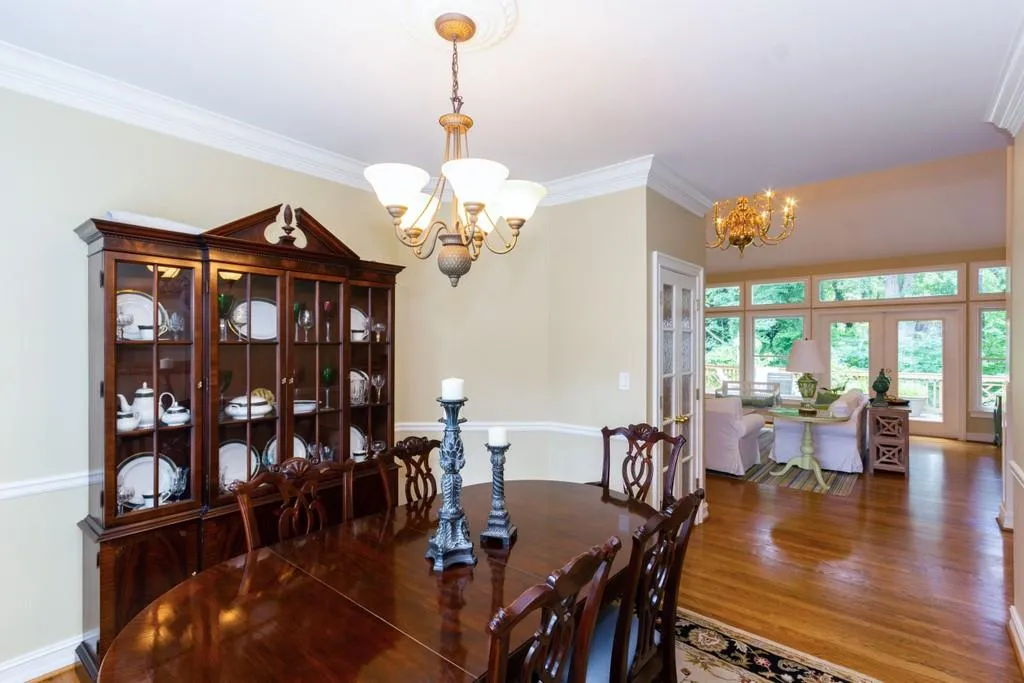 535 Fountain Oaks Way, Sandy Springs, Georgia 30342, 4 Bedrooms Bedrooms, ,3 BathroomsBathrooms,Residential,Sold,535 Fountain Oaks Way,6766009
