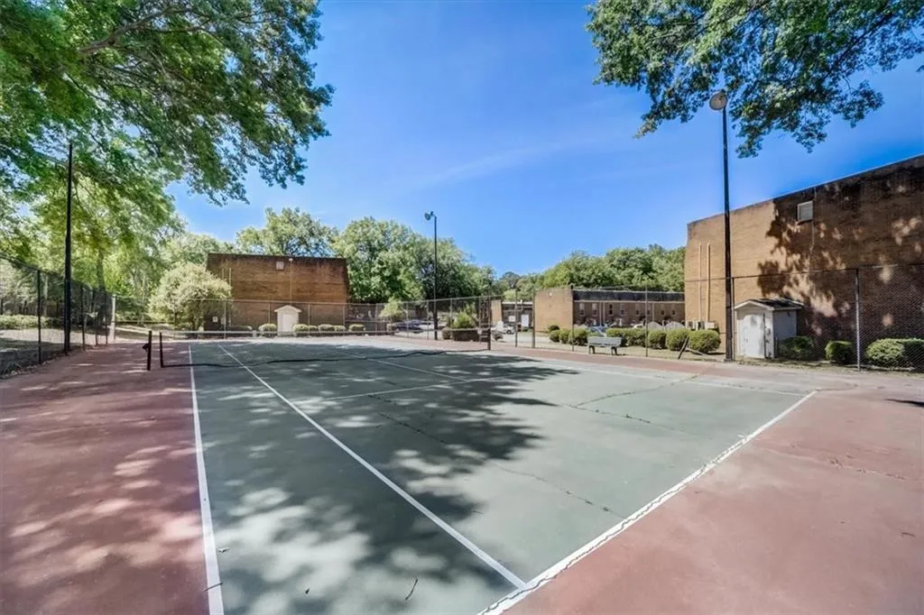 255 Winding River Drive Unit E, Sandy Springs, Georgia 30350, 2 Bedrooms Bedrooms, ,1 BathroomBathrooms,Residential,Sold,255 Winding River Drive Unit E,7212681