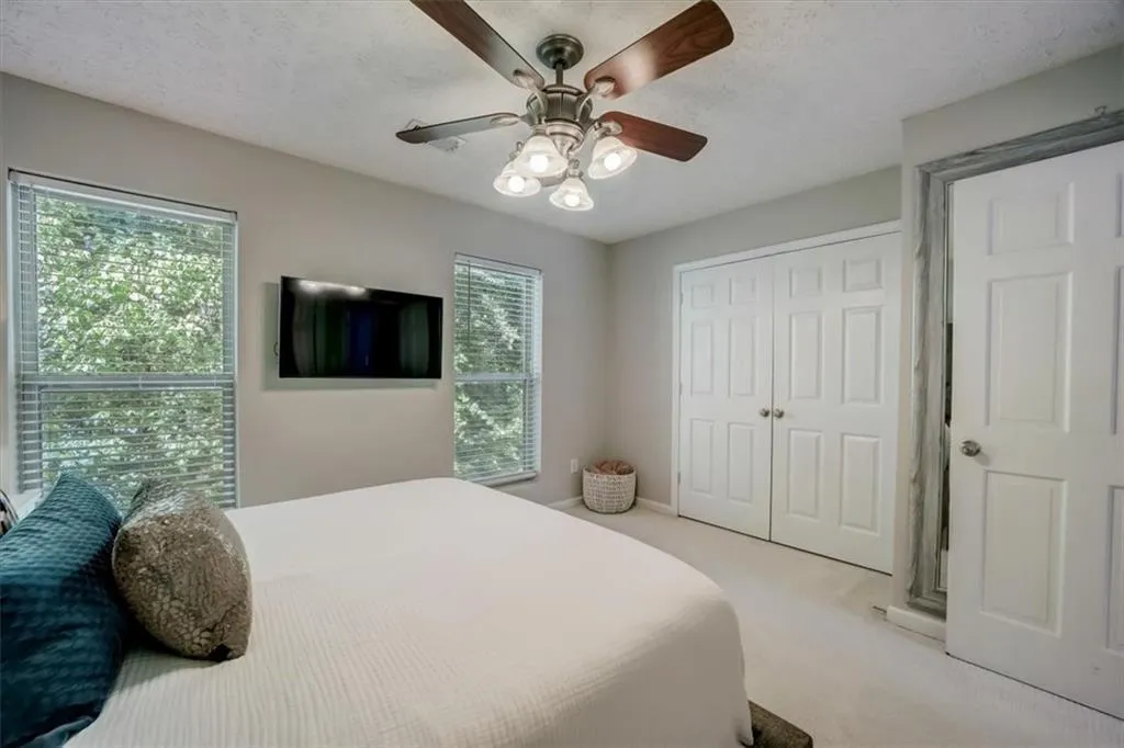 255 Winding River Drive Unit E, Sandy Springs, Georgia 30350, 2 Bedrooms Bedrooms, ,1 BathroomBathrooms,Residential,Sold,255 Winding River Drive Unit E,7212681
