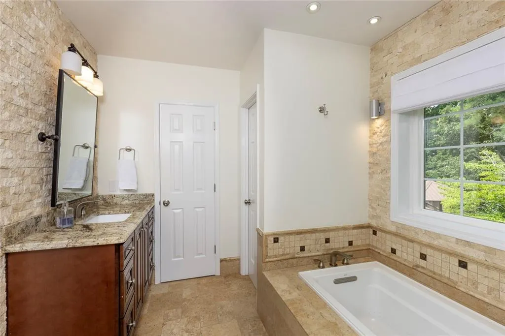 7765 Dunvegan Close, Sandy Springs, Georgia 30350, 4 Bedrooms Bedrooms, ,3 BathroomsBathrooms,Residential,For Sale,7765 Dunvegan Close,7619214