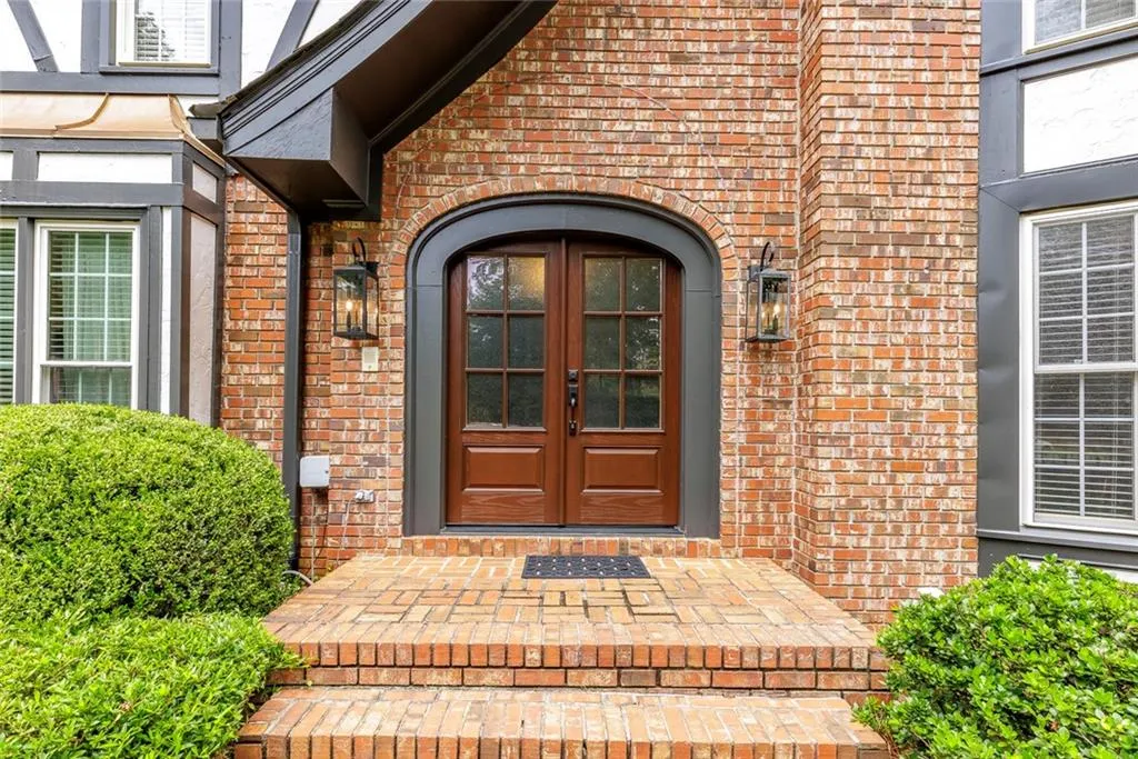 7765 Dunvegan Close, Sandy Springs, Georgia 30350, 4 Bedrooms Bedrooms, ,3 BathroomsBathrooms,Residential,For Sale,7765 Dunvegan Close,7619214