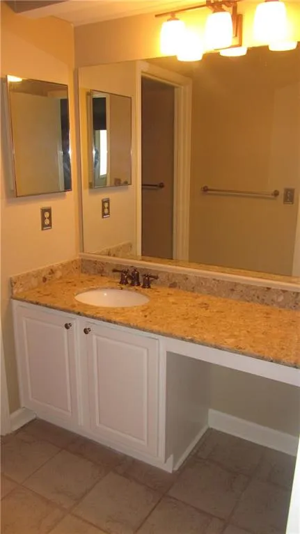 1704 Wingate Way, Atlanta, Georgia 30350, 2 Bedrooms Bedrooms, ,2 BathroomsBathrooms,Residential,Sold,1704 Wingate Way,5704180