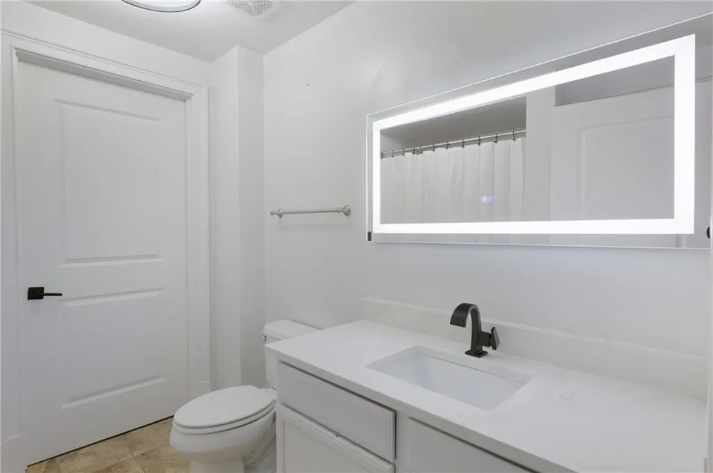 200 River Vista Drive Unit 608, Atlanta, Georgia 30339, 2 Bedrooms Bedrooms, ,2 BathroomsBathrooms,Residential,For Sale,200 River Vista Drive Unit 608,7640421