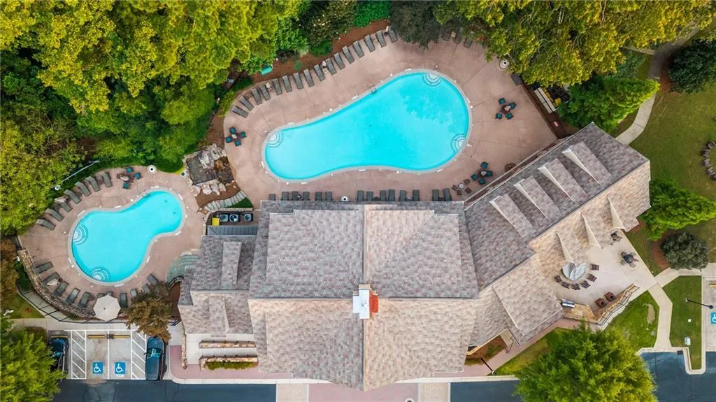 200 River Vista Drive Unit 608, Atlanta, Georgia 30339, 2 Bedrooms Bedrooms, ,2 BathroomsBathrooms,Residential,For Sale,200 River Vista Drive Unit 608,7640421