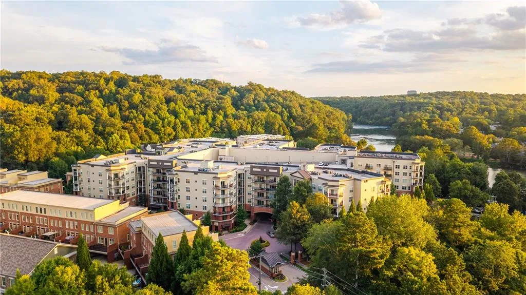 200 River Vista Drive Unit 608, Atlanta, Georgia 30339, 2 Bedrooms Bedrooms, ,2 BathroomsBathrooms,Residential,For Sale,200 River Vista Drive Unit 608,7640421