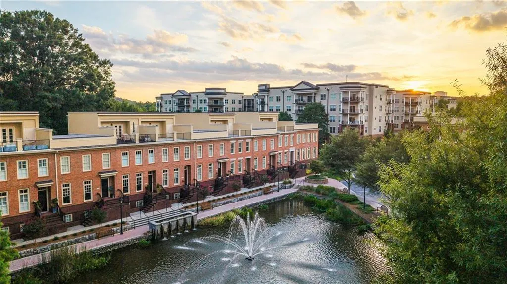 200 River Vista Drive Unit 608, Atlanta, Georgia 30339, 2 Bedrooms Bedrooms, ,2 BathroomsBathrooms,Residential,For Sale,200 River Vista Drive Unit 608,7640421
