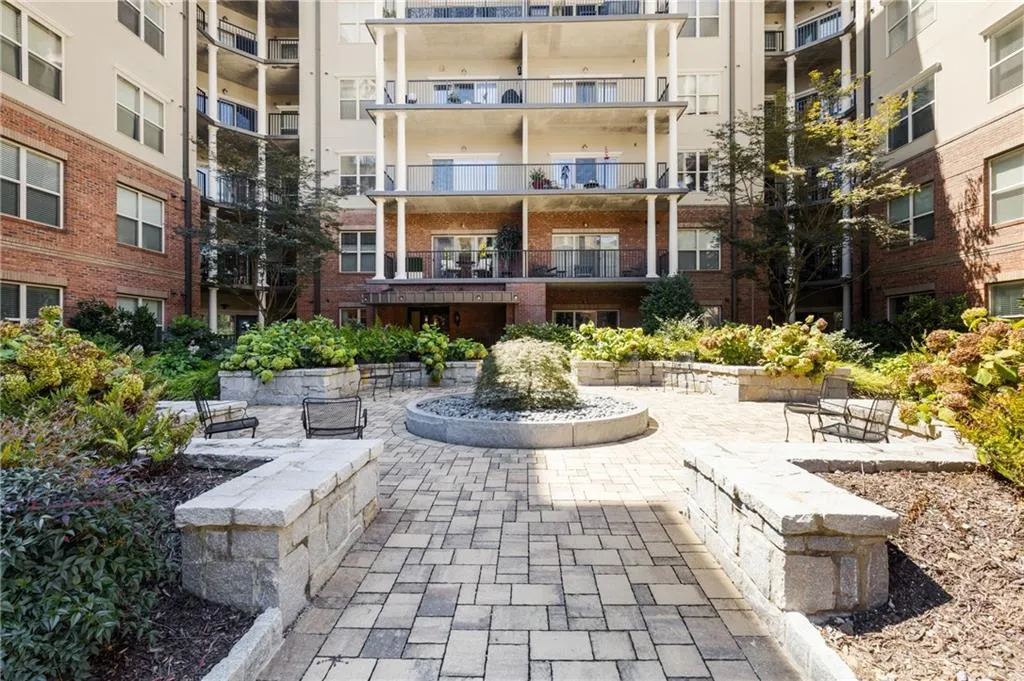 200 River Vista Drive Unit 608, Atlanta, Georgia 30339, 2 Bedrooms Bedrooms, ,2 BathroomsBathrooms,Residential,For Sale,200 River Vista Drive Unit 608,7640421