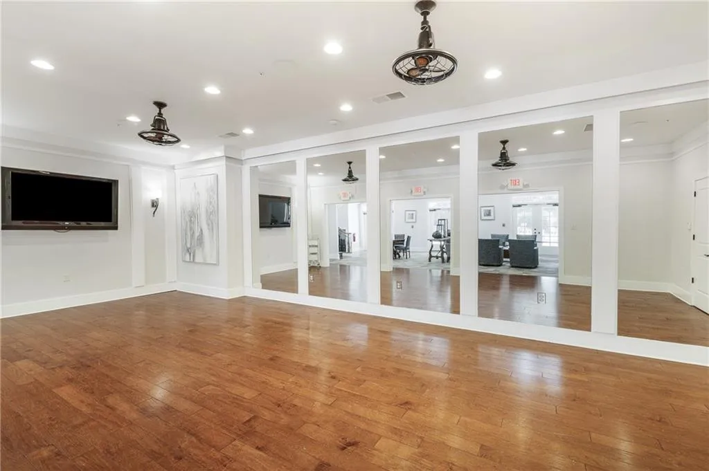 200 River Vista Drive Unit 608, Atlanta, Georgia 30339, 2 Bedrooms Bedrooms, ,2 BathroomsBathrooms,Residential,For Sale,200 River Vista Drive Unit 608,7640421
