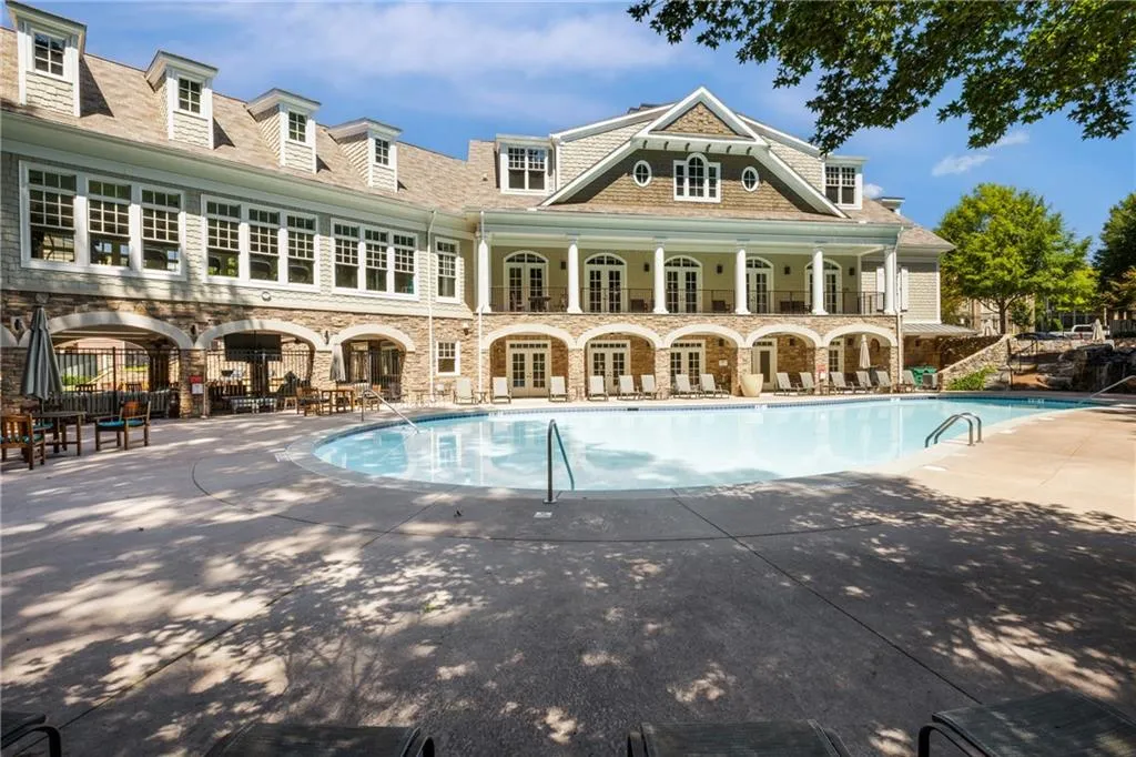 200 River Vista Drive Unit 608, Atlanta, Georgia 30339, 2 Bedrooms Bedrooms, ,2 BathroomsBathrooms,Residential,For Sale,200 River Vista Drive Unit 608,7640421