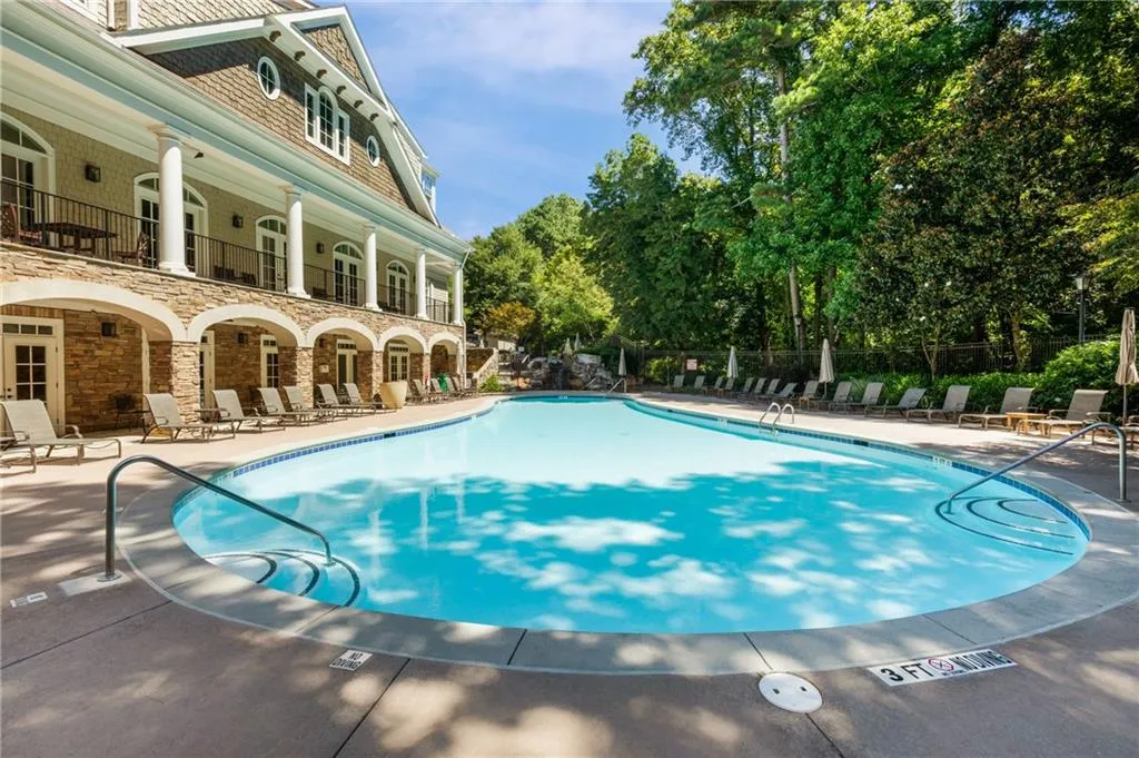 200 River Vista Drive Unit 608, Atlanta, Georgia 30339, 2 Bedrooms Bedrooms, ,2 BathroomsBathrooms,Residential,For Sale,200 River Vista Drive Unit 608,7640421