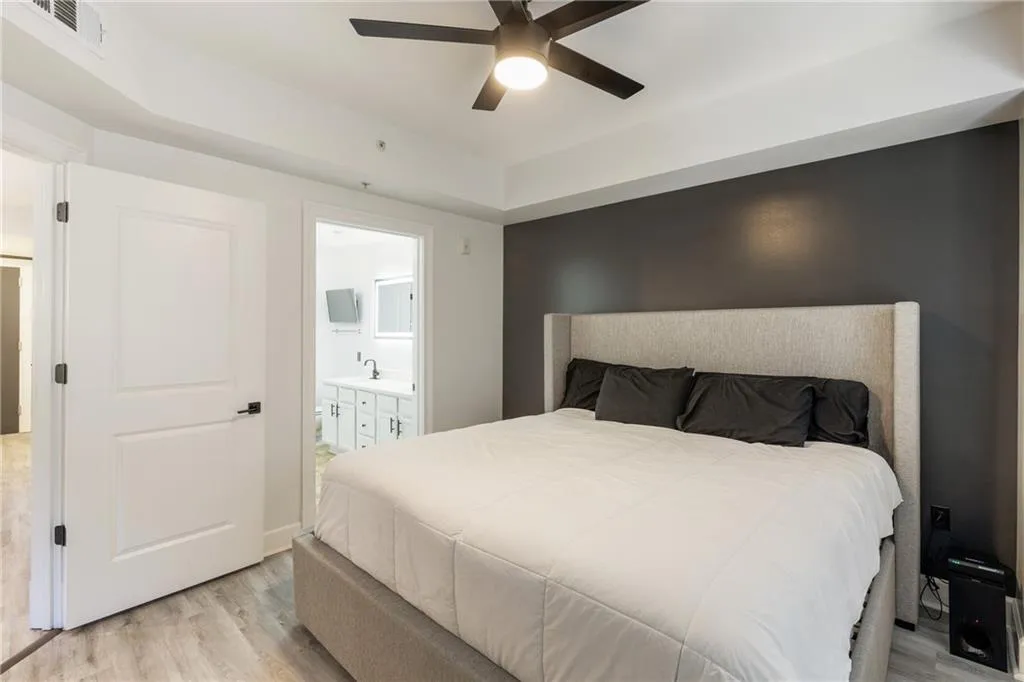 200 River Vista Drive Unit 608, Atlanta, Georgia 30339, 2 Bedrooms Bedrooms, ,2 BathroomsBathrooms,Residential,For Sale,200 River Vista Drive Unit 608,7640421