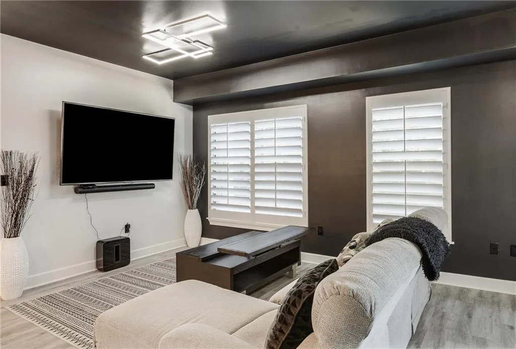 200 River Vista Drive Unit 608, Atlanta, Georgia 30339, 2 Bedrooms Bedrooms, ,2 BathroomsBathrooms,Residential,For Sale,200 River Vista Drive Unit 608,7640421