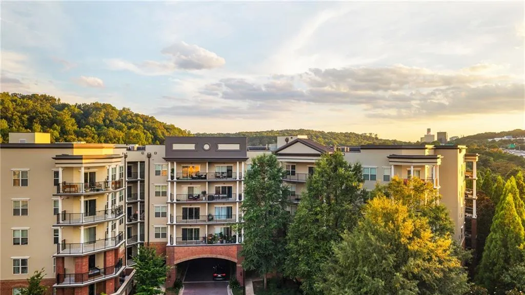 200 River Vista Drive Unit 608, Atlanta, Georgia 30339, 2 Bedrooms Bedrooms, ,2 BathroomsBathrooms,Residential,For Sale,200 River Vista Drive Unit 608,7640421