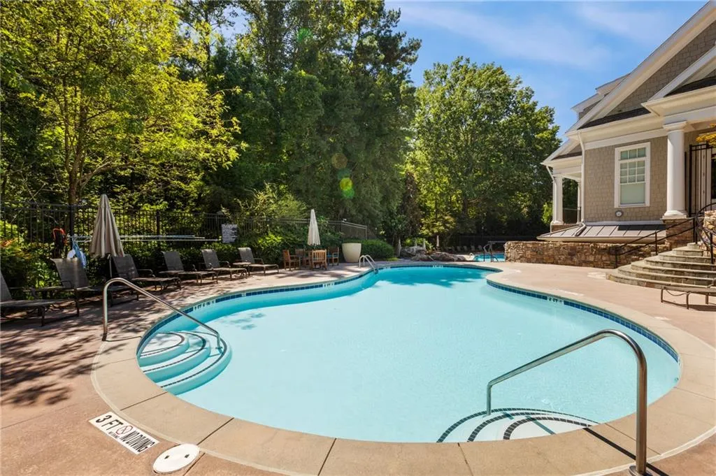 200 River Vista Drive Unit 608, Atlanta, Georgia 30339, 2 Bedrooms Bedrooms, ,2 BathroomsBathrooms,Residential,For Sale,200 River Vista Drive Unit 608,7640421