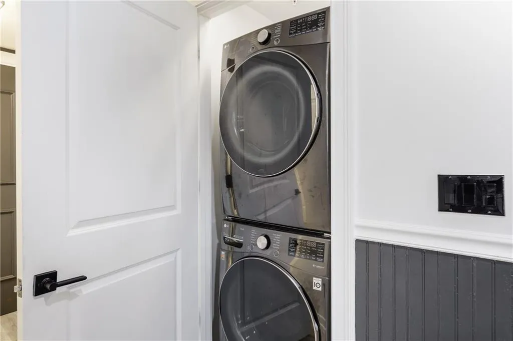 200 River Vista Drive Unit 608, Atlanta, Georgia 30339, 2 Bedrooms Bedrooms, ,2 BathroomsBathrooms,Residential,For Sale,200 River Vista Drive Unit 608,7640421