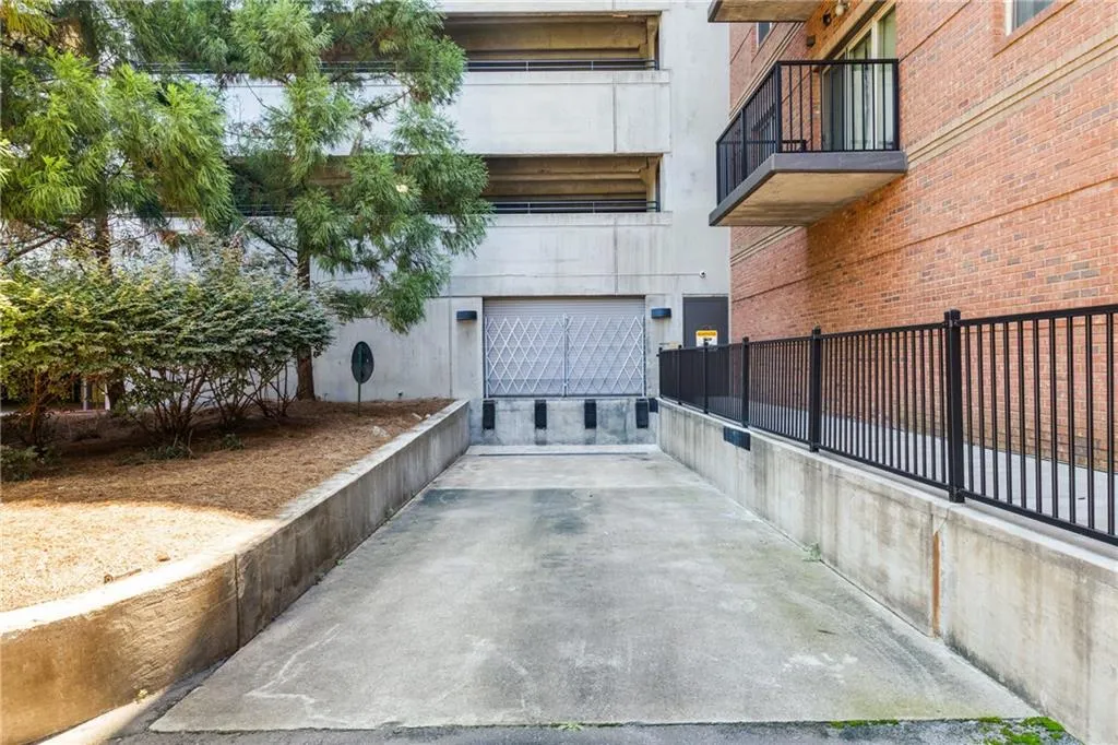 200 River Vista Drive Unit 608, Atlanta, Georgia 30339, 2 Bedrooms Bedrooms, ,2 BathroomsBathrooms,Residential,For Sale,200 River Vista Drive Unit 608,7640421