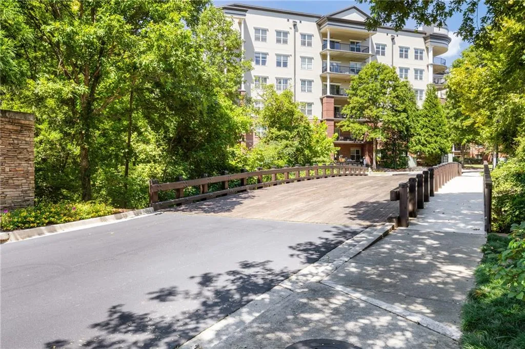 200 River Vista Drive Unit 608, Atlanta, Georgia 30339, 2 Bedrooms Bedrooms, ,2 BathroomsBathrooms,Residential,For Sale,200 River Vista Drive Unit 608,7640421