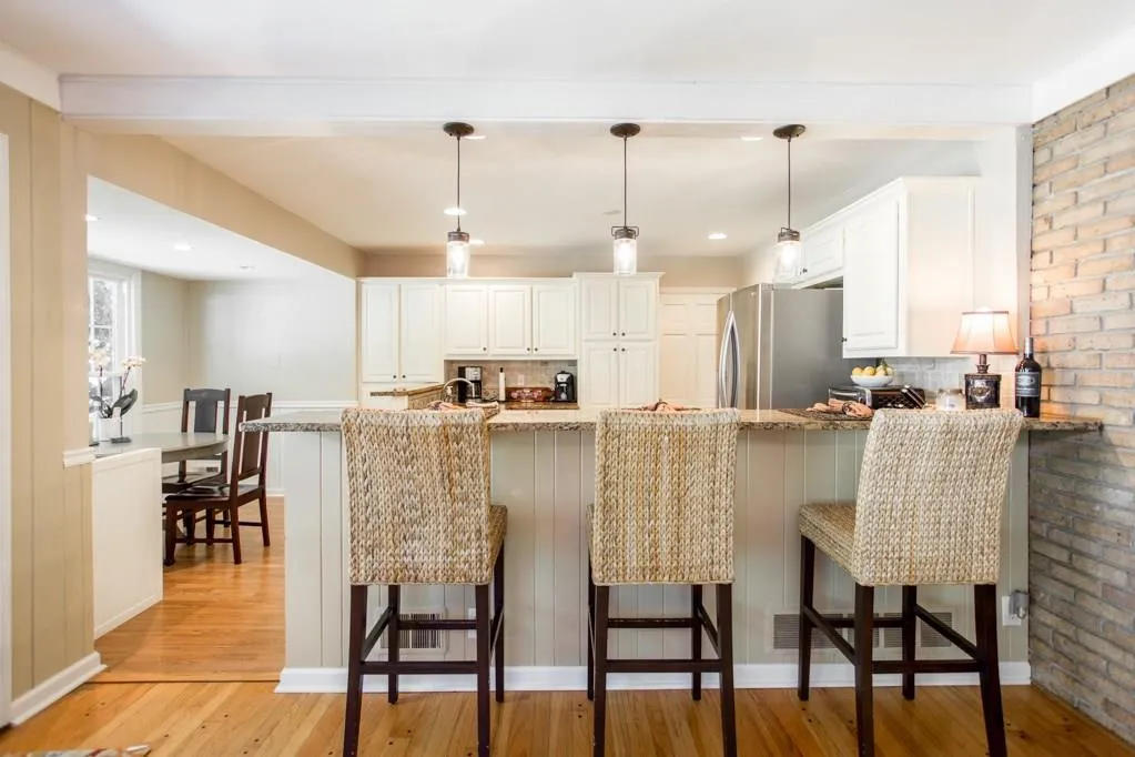 230 Abington Drive, Atlanta, Georgia 30328, 4 Bedrooms Bedrooms, ,3 BathroomsBathrooms,Residential,Sold,230 Abington Drive,5908493