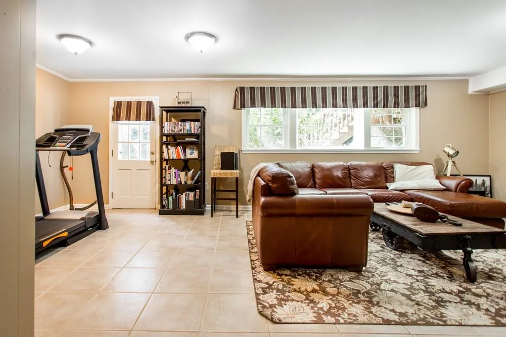 230 Abington Drive, Atlanta, Georgia 30328, 4 Bedrooms Bedrooms, ,3 BathroomsBathrooms,Residential,Sold,230 Abington Drive,5908493