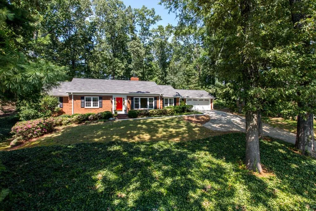 230 Abington Drive, Atlanta, Georgia 30328, 4 Bedrooms Bedrooms, ,3 BathroomsBathrooms,Residential,Sold,230 Abington Drive,5908493