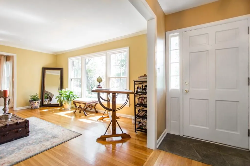 230 Abington Drive, Atlanta, Georgia 30328, 4 Bedrooms Bedrooms, ,3 BathroomsBathrooms,Residential,Sold,230 Abington Drive,5908493