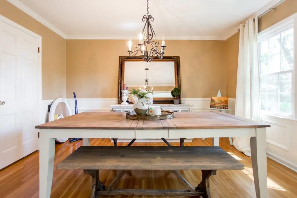 230 Abington Drive, Atlanta, Georgia 30328, 4 Bedrooms Bedrooms, ,3 BathroomsBathrooms,Residential,Sold,230 Abington Drive,5908493