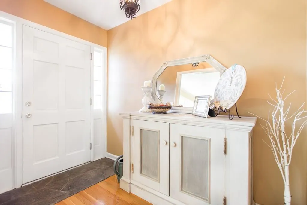 230 Abington Drive, Atlanta, Georgia 30328, 4 Bedrooms Bedrooms, ,3 BathroomsBathrooms,Residential,Sold,230 Abington Drive,5908493