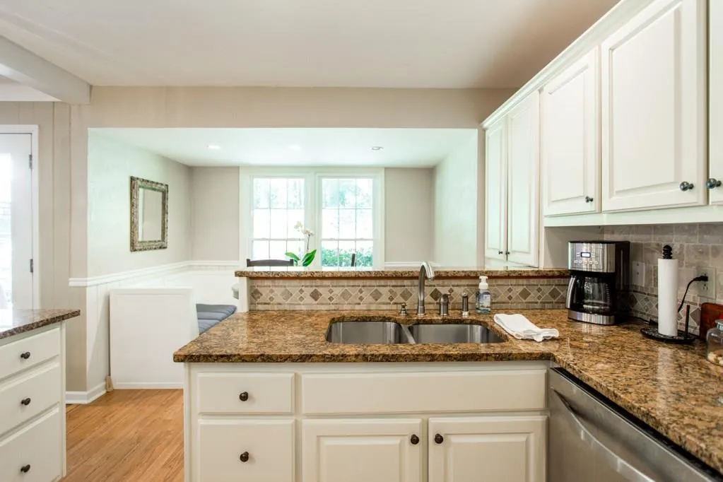 230 Abington Drive, Atlanta, Georgia 30328, 4 Bedrooms Bedrooms, ,3 BathroomsBathrooms,Residential,Sold,230 Abington Drive,5908493