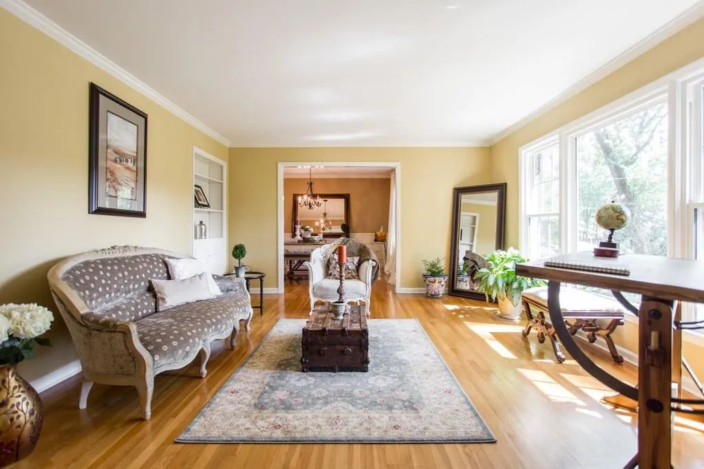 230 Abington Drive, Atlanta, Georgia 30328, 4 Bedrooms Bedrooms, ,3 BathroomsBathrooms,Residential,Sold,230 Abington Drive,5908493