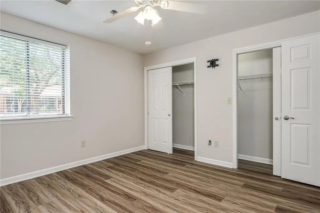 300 Johnson Ferry Road Ne Unit B108, Sandy Springs, Georgia 30328, 1 Bedroom Bedrooms, ,1 BathroomBathrooms,Residential,Sold,300 Johnson Ferry Road Ne Unit B108,7044784