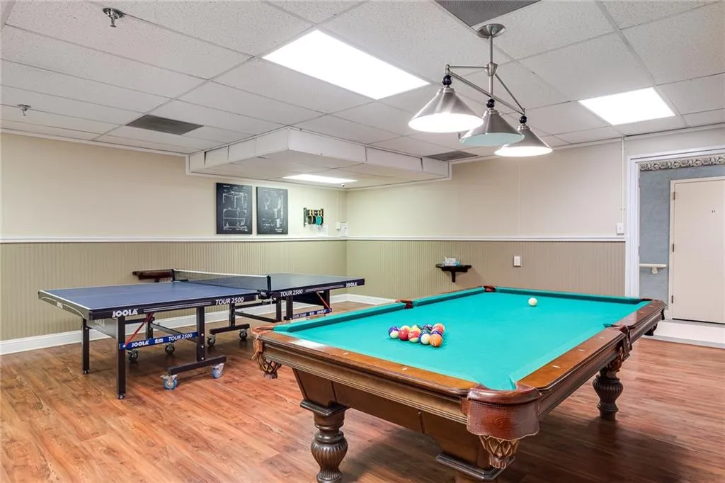 300 Johnson Ferry Road Ne Unit B108, Sandy Springs, Georgia 30328, 1 Bedroom Bedrooms, ,1 BathroomBathrooms,Residential,Sold,300 Johnson Ferry Road Ne Unit B108,7044784
