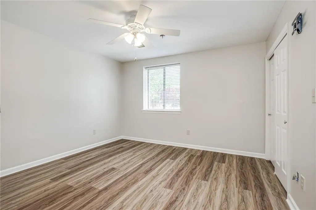 300 Johnson Ferry Road Ne Unit B108, Sandy Springs, Georgia 30328, 1 Bedroom Bedrooms, ,1 BathroomBathrooms,Residential,Sold,300 Johnson Ferry Road Ne Unit B108,7044784