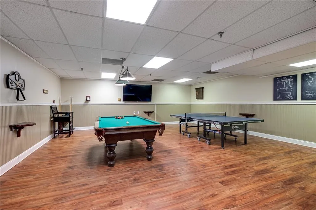 300 Johnson Ferry Road Ne Unit B108, Sandy Springs, Georgia 30328, 1 Bedroom Bedrooms, ,1 BathroomBathrooms,Residential,Sold,300 Johnson Ferry Road Ne Unit B108,7044784