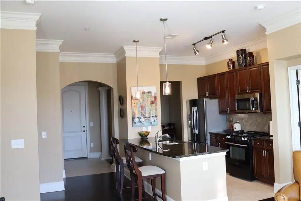 Atlanta, Georgia 30339, 2 Bedrooms Bedrooms, 0 ,2 BathroomsBathrooms,Residential,Sold,7713340