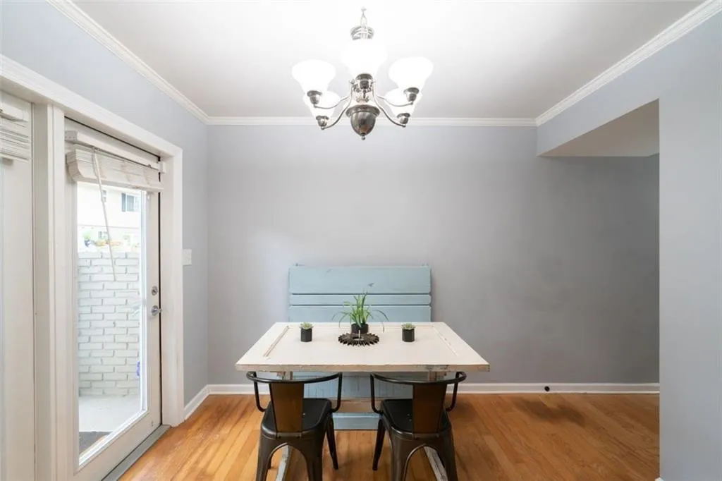 6940 Roswell Road Unit 24b, Sandy Springs, Georgia 30328, 1 Bedroom Bedrooms, ,1 BathroomBathrooms,Residential,Sold,6940 Roswell Road Unit 24b,6913705