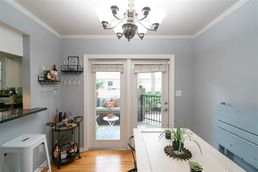 6940 Roswell Road Unit 24b, Sandy Springs, Georgia 30328, 1 Bedroom Bedrooms, ,1 BathroomBathrooms,Residential,Sold,6940 Roswell Road Unit 24b,6913705