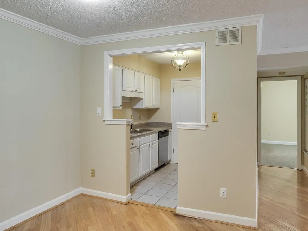 1805 Wingate Way, Sandy Springs, Georgia 30350, 2 Bedrooms Bedrooms, ,2 BathroomsBathrooms,Residential,Sold,1805 Wingate Way,5792053