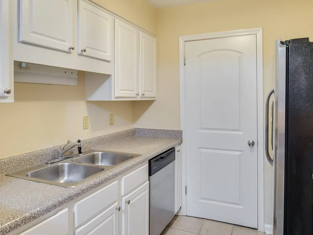 1805 Wingate Way, Sandy Springs, Georgia 30350, 2 Bedrooms Bedrooms, ,2 BathroomsBathrooms,Residential,Sold,1805 Wingate Way,5792053