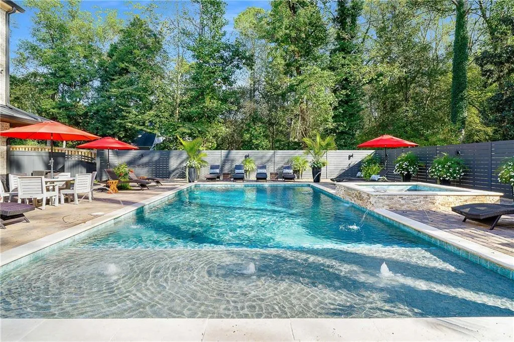 8380 Berkley Ridge, Sandy Springs, Georgia 30350, 5 Bedrooms Bedrooms, ,5 BathroomsBathrooms,Residential,For Sale,8380 Berkley Ridge,7710155