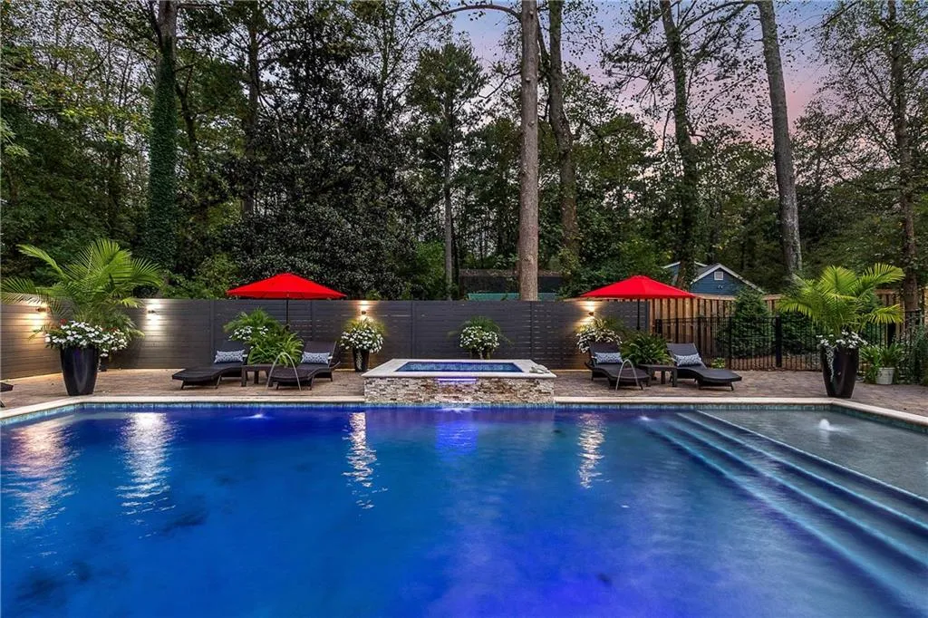 8380 Berkley Ridge, Sandy Springs, Georgia 30350, 5 Bedrooms Bedrooms, ,5 BathroomsBathrooms,Residential,For Sale,8380 Berkley Ridge,7710155