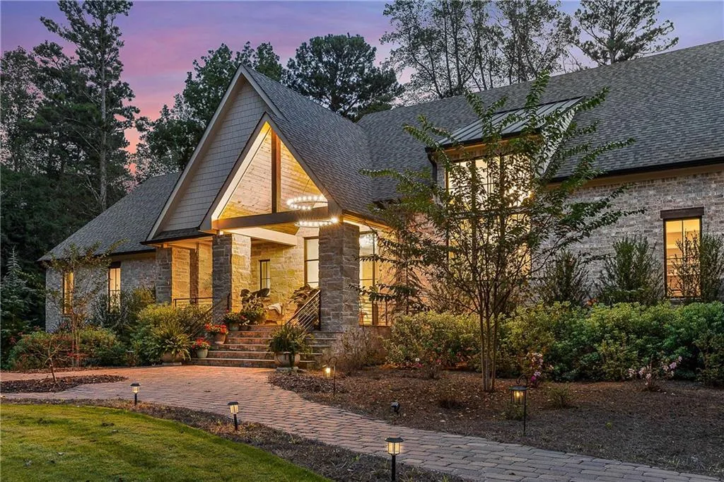 8380 Berkley Ridge, Sandy Springs, Georgia 30350, 5 Bedrooms Bedrooms, ,5 BathroomsBathrooms,Residential,For Sale,8380 Berkley Ridge,7710155