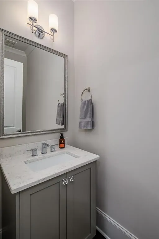 5727 Long Island Drive Nw, Atlanta, Georgia 30327, 6 Bedrooms Bedrooms, ,5 BathroomsBathrooms,Residential,Sold,5727 Long Island Drive Nw,6597803