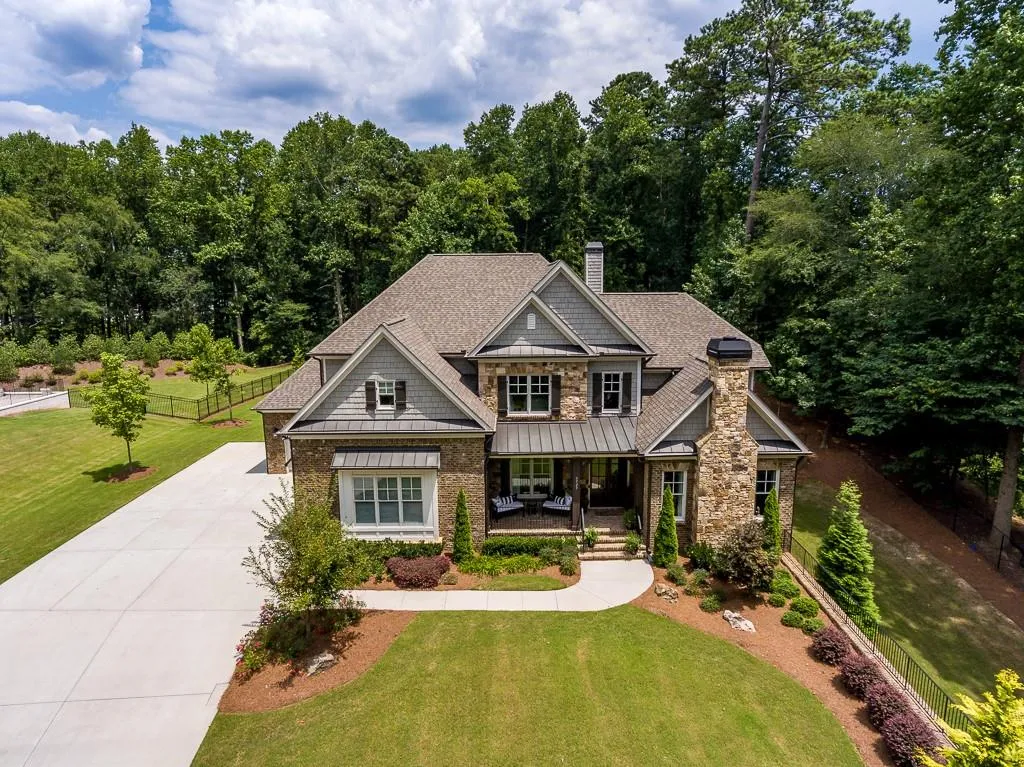 5727 Long Island Drive Nw, Atlanta, Georgia 30327, 6 Bedrooms Bedrooms, ,5 BathroomsBathrooms,Residential,Sold,5727 Long Island Drive Nw,6597803