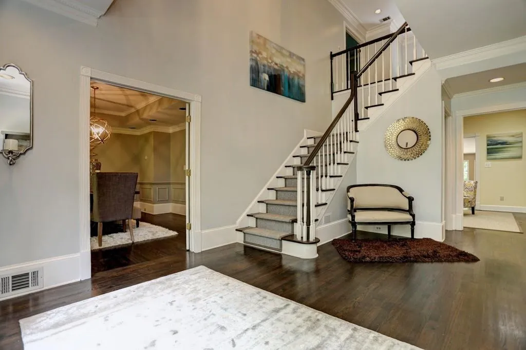 1983 Woodsdale Road, Atlanta, Georgia 30324, 4 Bedrooms Bedrooms, ,3 BathroomsBathrooms,Residential,Sold,1983 Woodsdale Road,5799188