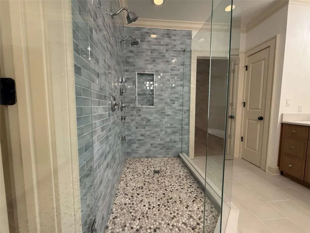 201 Riversgate Drive, Atlanta, Georgia 30339, 4 Bedrooms Bedrooms, ,4 BathroomsBathrooms,Residential,Sold,201 Riversgate Drive,7759628
