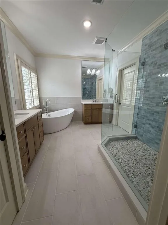201 Riversgate Drive, Atlanta, Georgia 30339, 4 Bedrooms Bedrooms, ,4 BathroomsBathrooms,Residential,Sold,201 Riversgate Drive,7759628