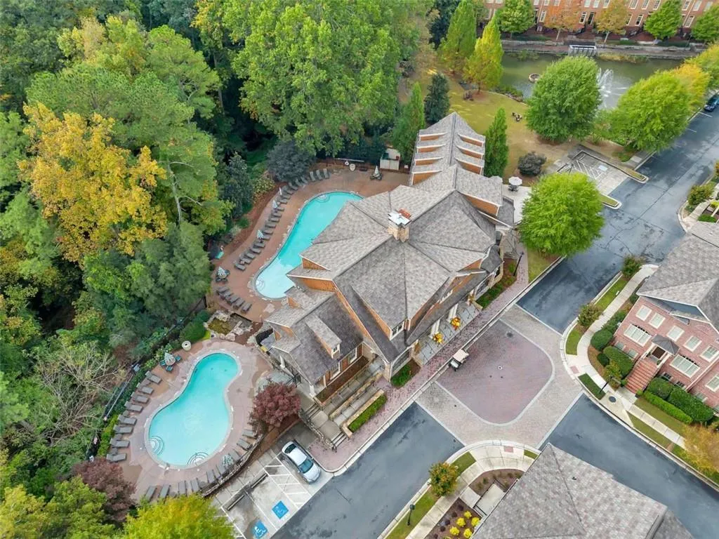 201 Riversgate Drive, Atlanta, Georgia 30339, 4 Bedrooms Bedrooms, ,4 BathroomsBathrooms,Residential,For Sale,201 Riversgate Drive,7759628