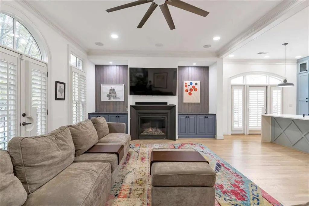 201 Riversgate Drive, Atlanta, Georgia 30339, 4 Bedrooms Bedrooms, ,4 BathroomsBathrooms,Residential,Sold,201 Riversgate Drive,7759628